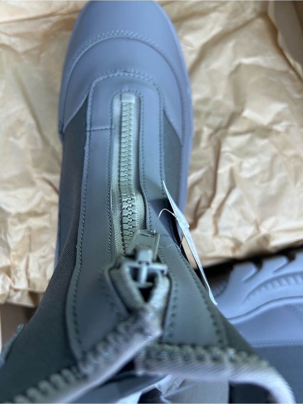 Frogg Toggs Aransas Boots w/ Ankle Strap Surf and Sand Water Shoes Gray NIB - Picture 8 of 8